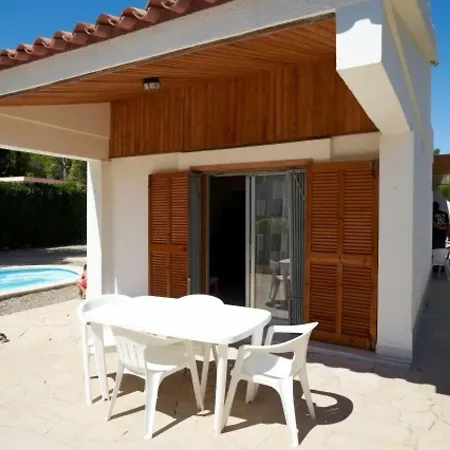 En Ametlla De Mar 5 Personas Con Piscina Privada Y Cerca Del Mar - Hisp-217-31 Villa *